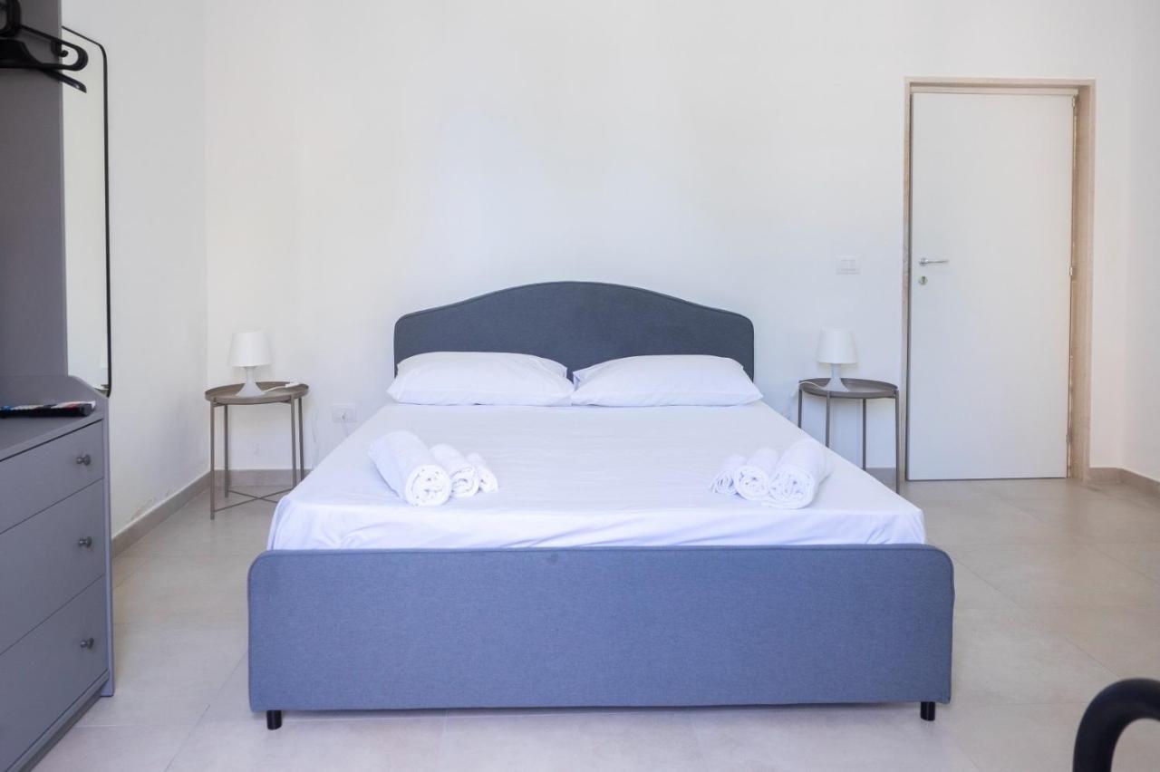 Seaport #Rooms Trani Esterno foto