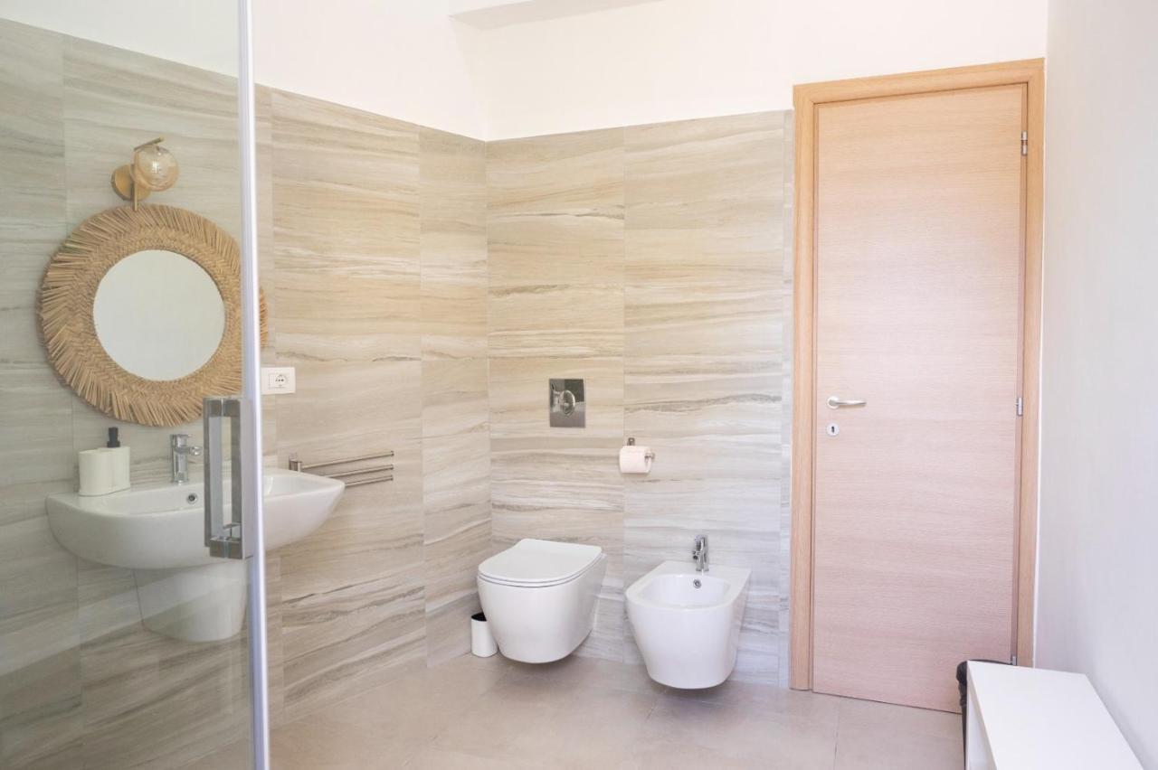 Seaport #Rooms Trani Esterno foto